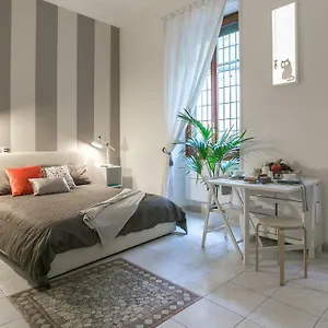 Next Stop - Station Apartment Milan